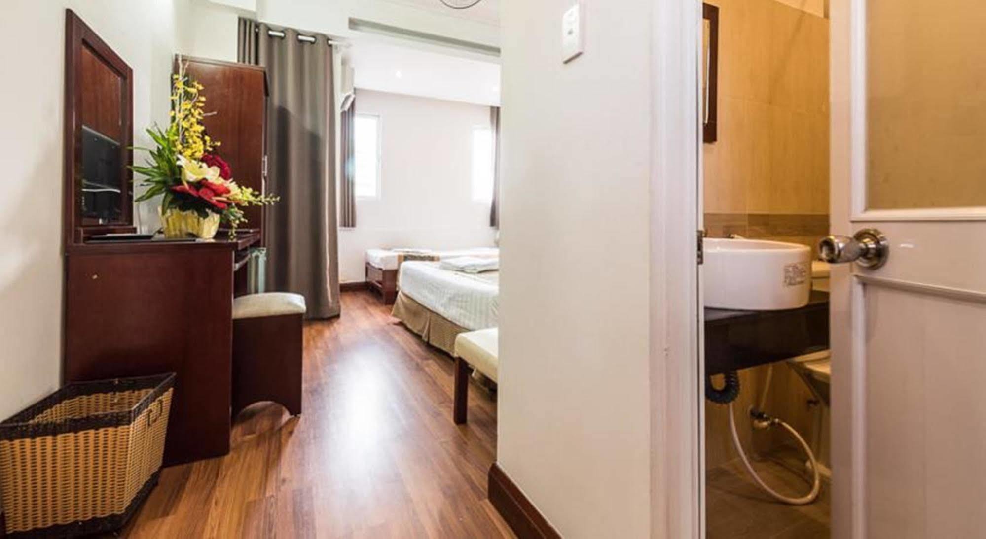Saigon Odyssey Hotel - The Art Ho Şi Min Dış mekan fotoğraf